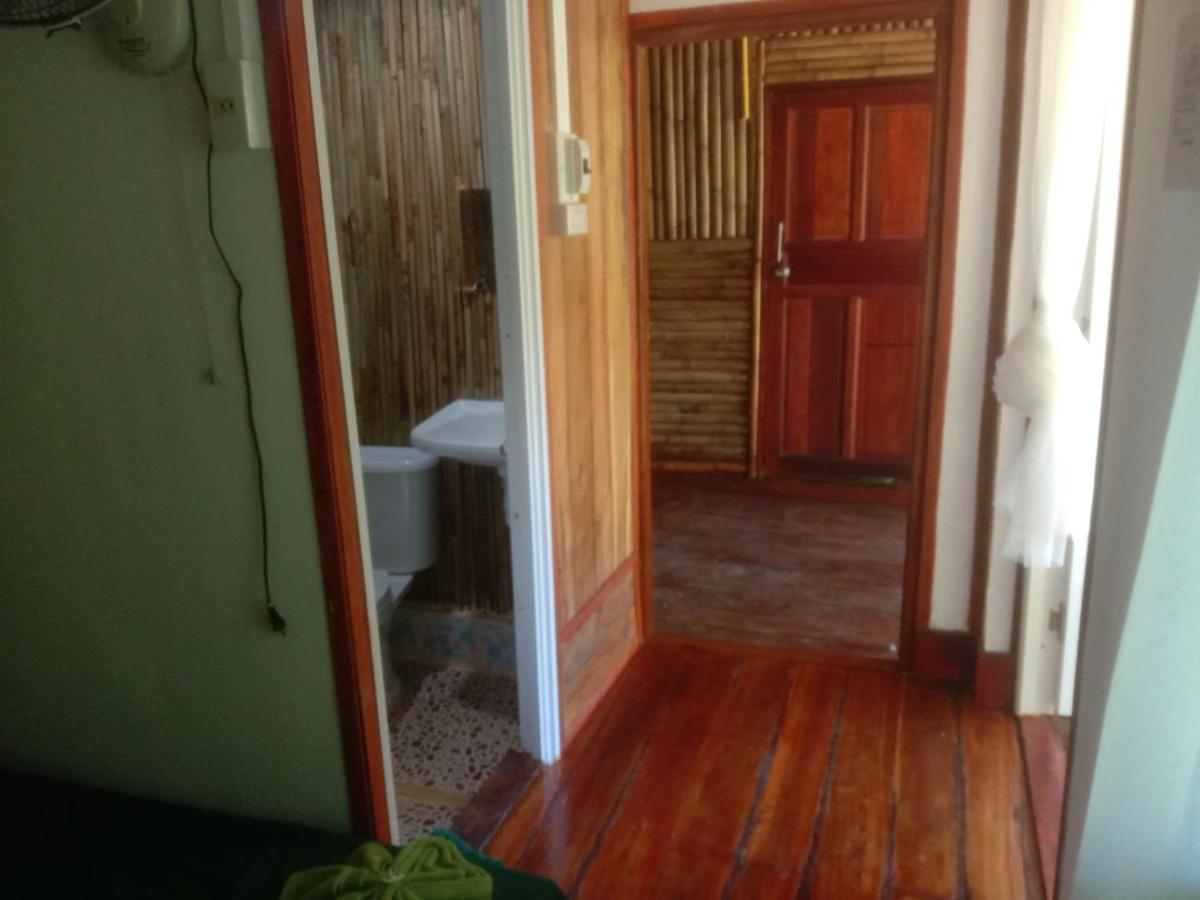 9Sathanee Koh Lanta Luaran gambar